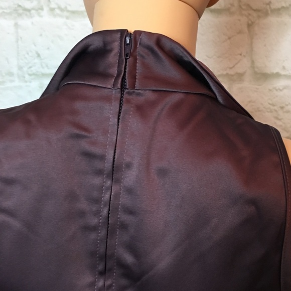 JS Collections Petite Collared Sleeveless Top - Picture 4 of 5